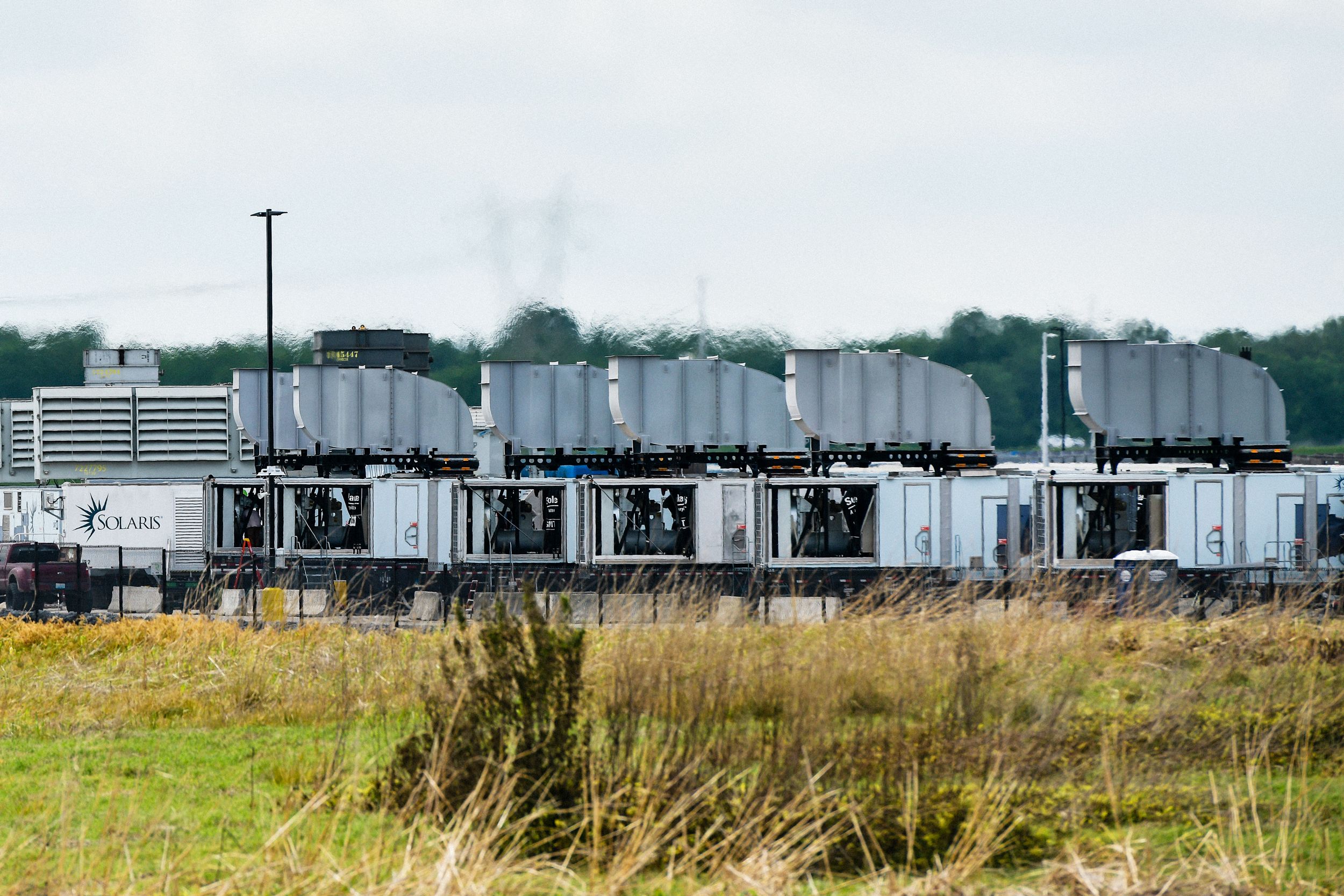 xAI Expands Gas Turbine Usage Amid Environmental Concerns