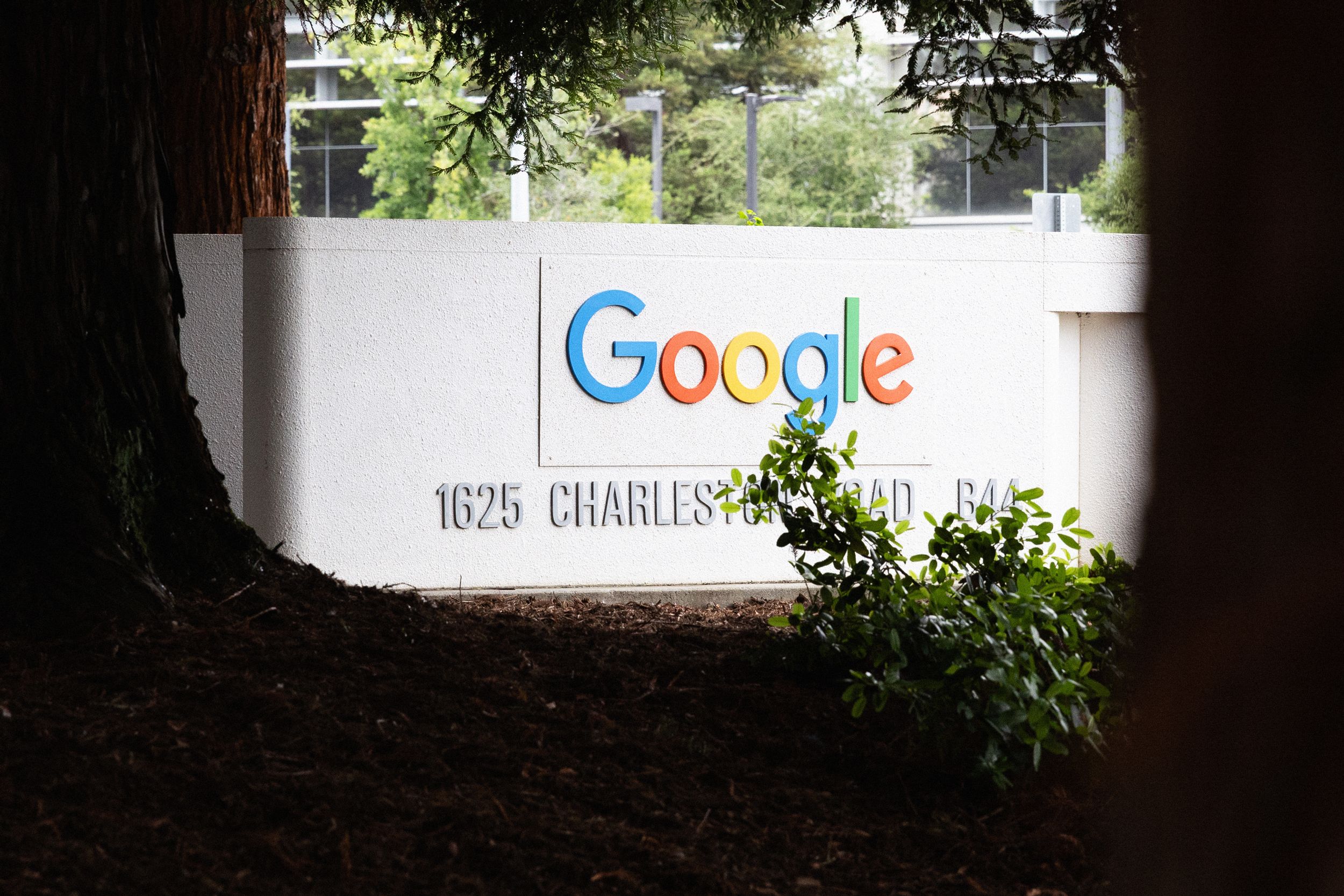 Google Engineer's Arrest Highlights Insider Trading in Prediction Markets