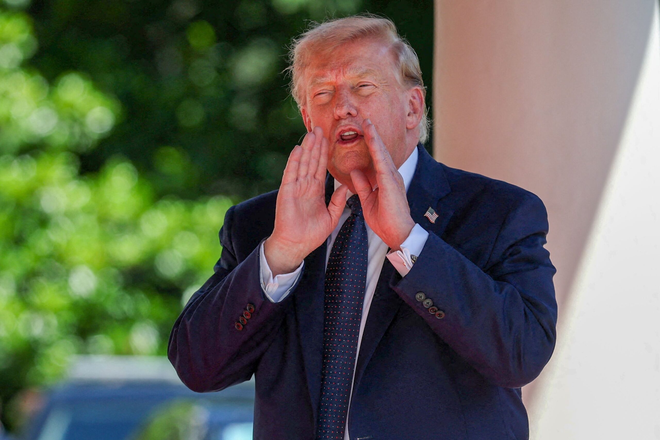 Trump's Tech Power Dance: A Pattern of Influence and Control