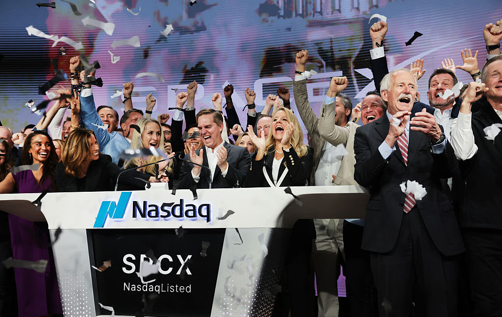 Chinese Investors and the Hidden Patterns in SpaceX Fundraising