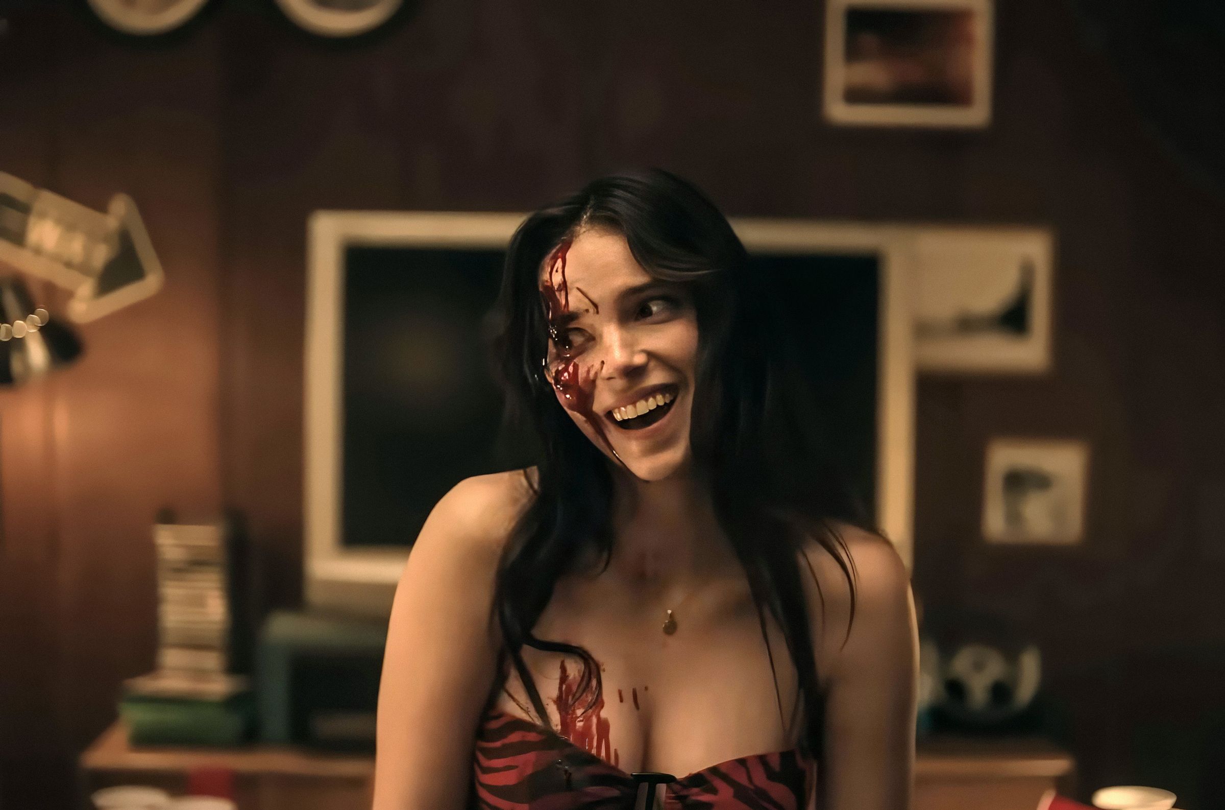 The Gender Dynamics in Horror: Analyzing 'Obsession' in Theme Parks