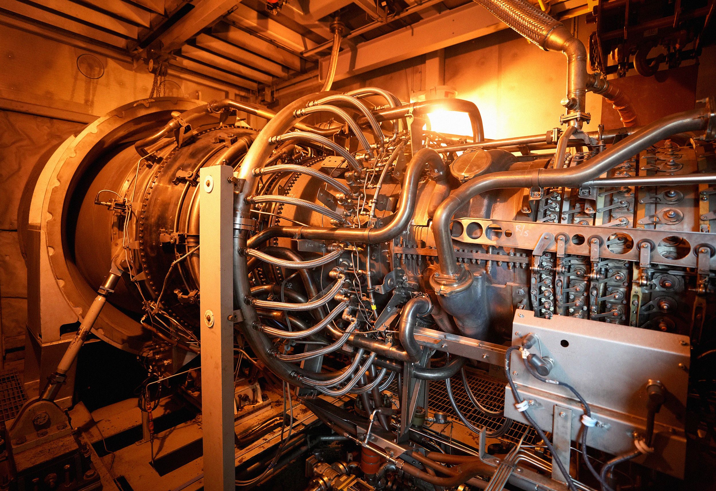 Data Center Gas Power and Environmental Patterns