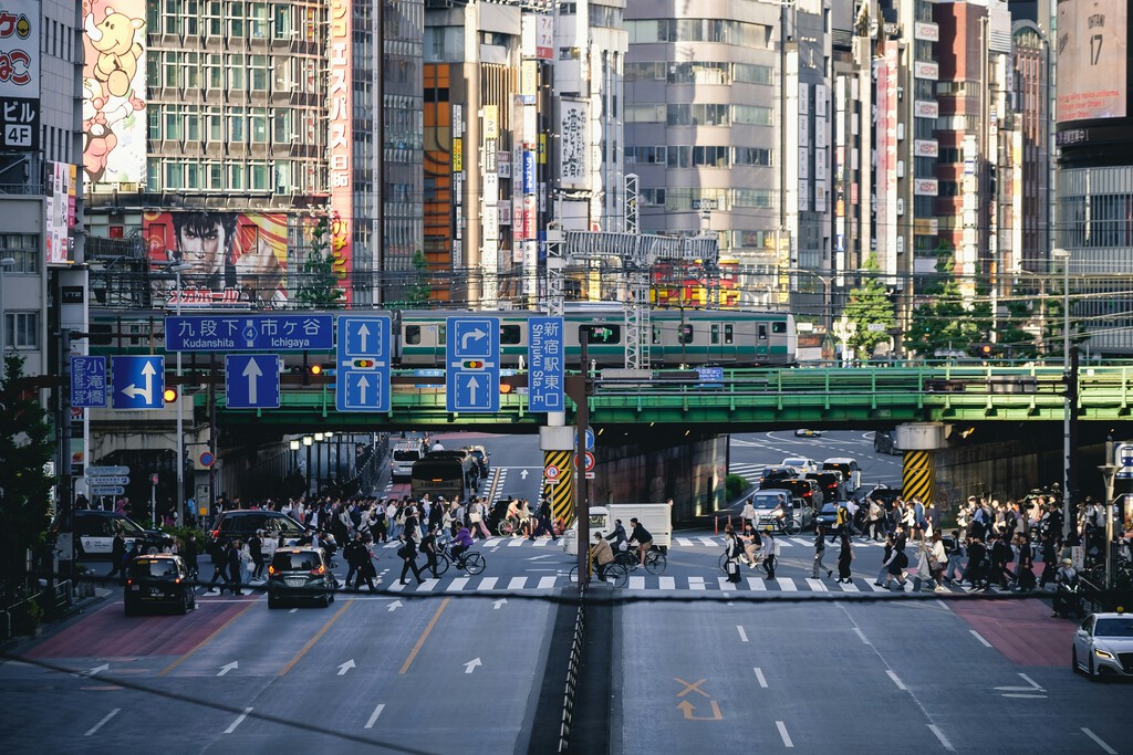 Tourism Boom Sparks 'Minpaku' Regulations in Tokyo