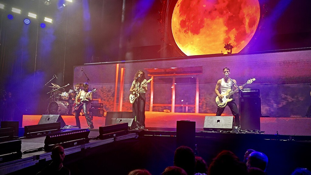 Arde Bogotá's Bold Move: Physical Ticket Sales Amidst Digital Chaos
