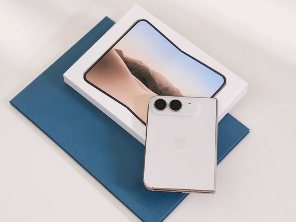 iPhone Duo: A Paradigm Shift in Mobile Technology