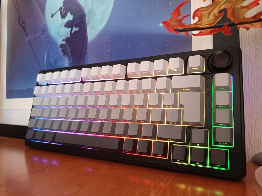 G-LAB Keyz Elite 300 GRG: Balanced Mechanical Keyboard for Casual Use